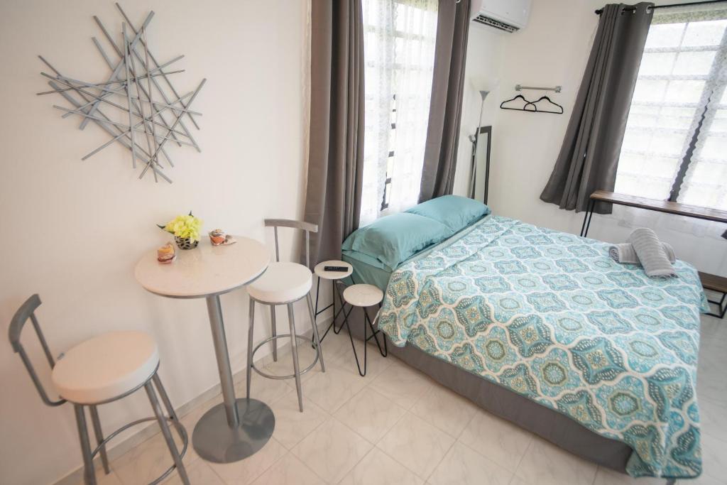 Senderos 4 a cozy studio 4 min from the beach photo 2