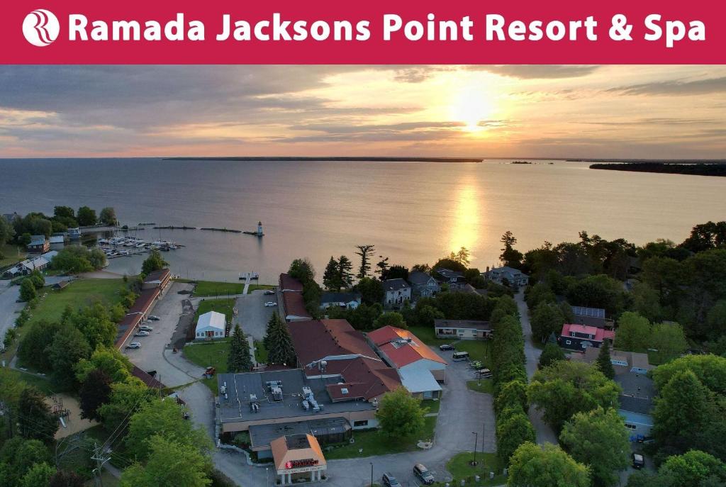 Ramada by Wyndham Jacksons Point photo 3