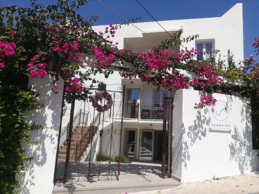 Scorpios Hotel & Suites photo 1