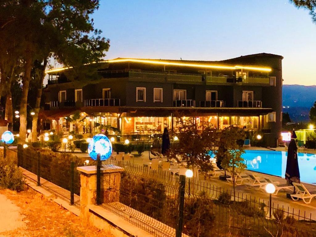 Pamukkale Whiteheaven Suite Hotel photo 4