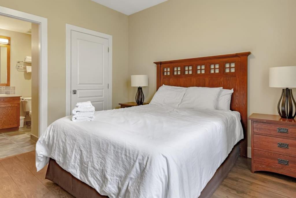Blue Mountain Getaway Located on Golf Course photo 2