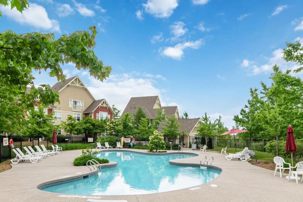 Blue Mountain Getaway Located on Golf Course photo 4