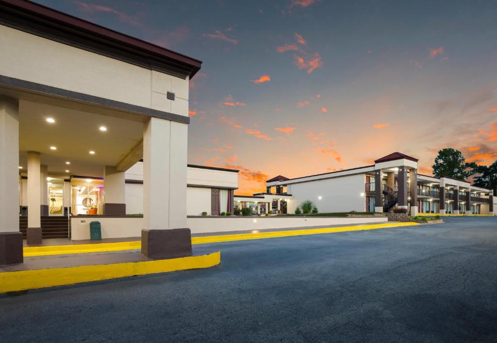 Horizon Inn & Suites photo 3