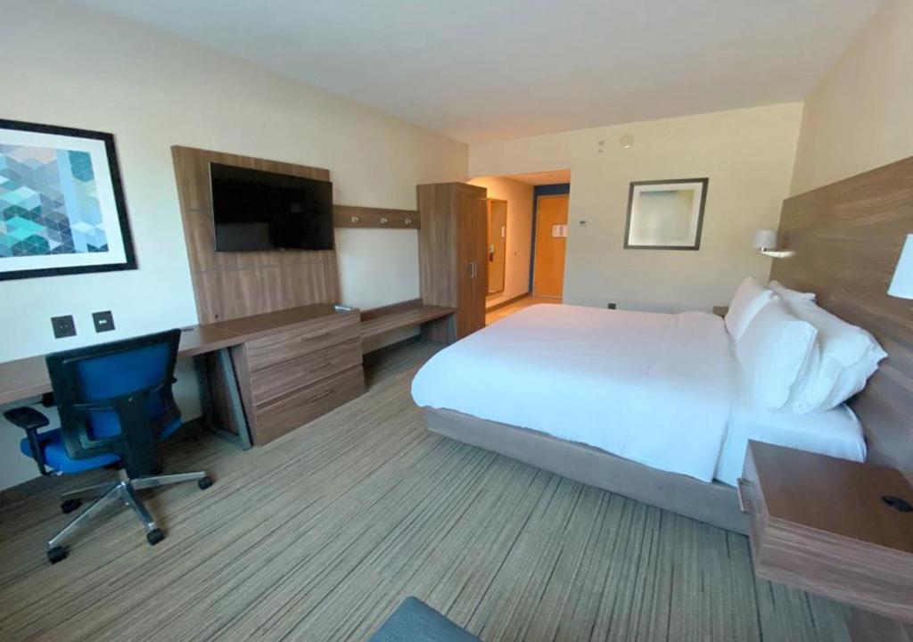 Holiday Inn Express Hotel & Suites CD. Juarez - Las Misiones, an IHG Hotel photo 2