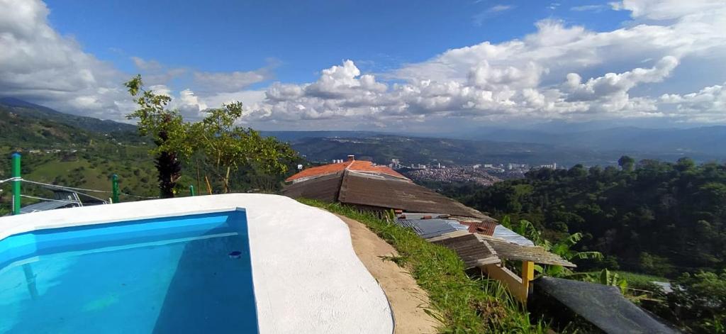 Hermosa finca con vista a la ciudad a 20 min de Bucaramanga photo 4