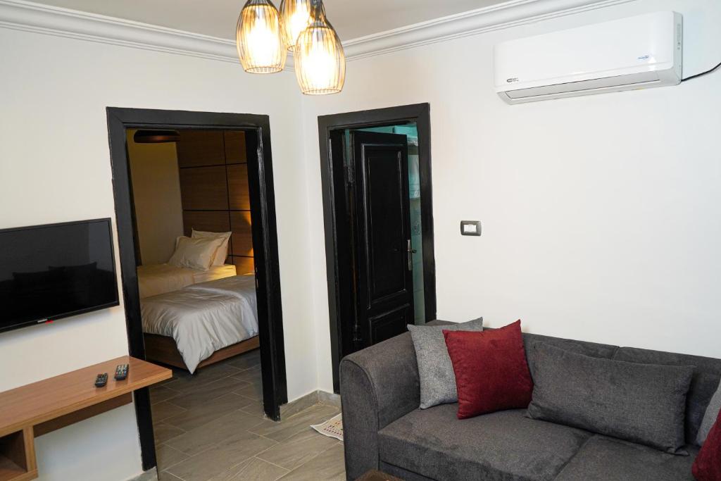 flamingo hotel irbid photo 3