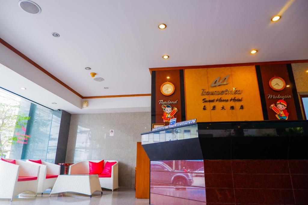 Sweet Home Hotel Betong photo 2