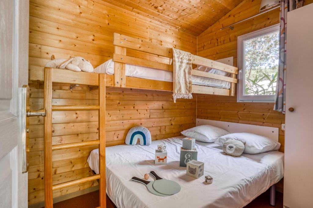 Camping Le Bois Fleuri photo 1