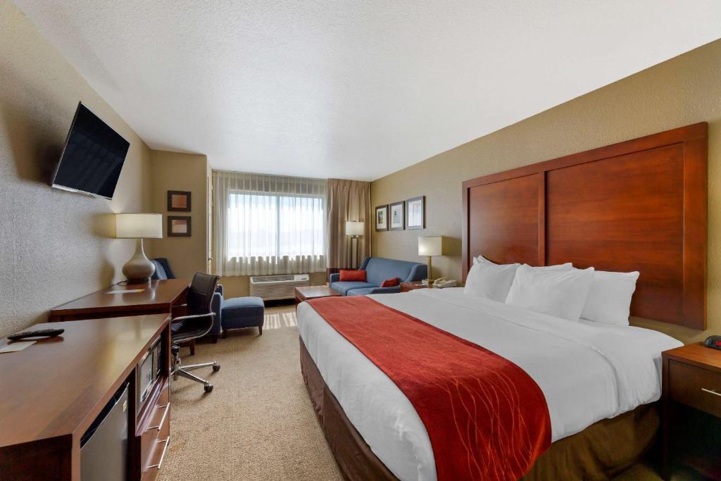 Comfort Inn River's Edge photo 1