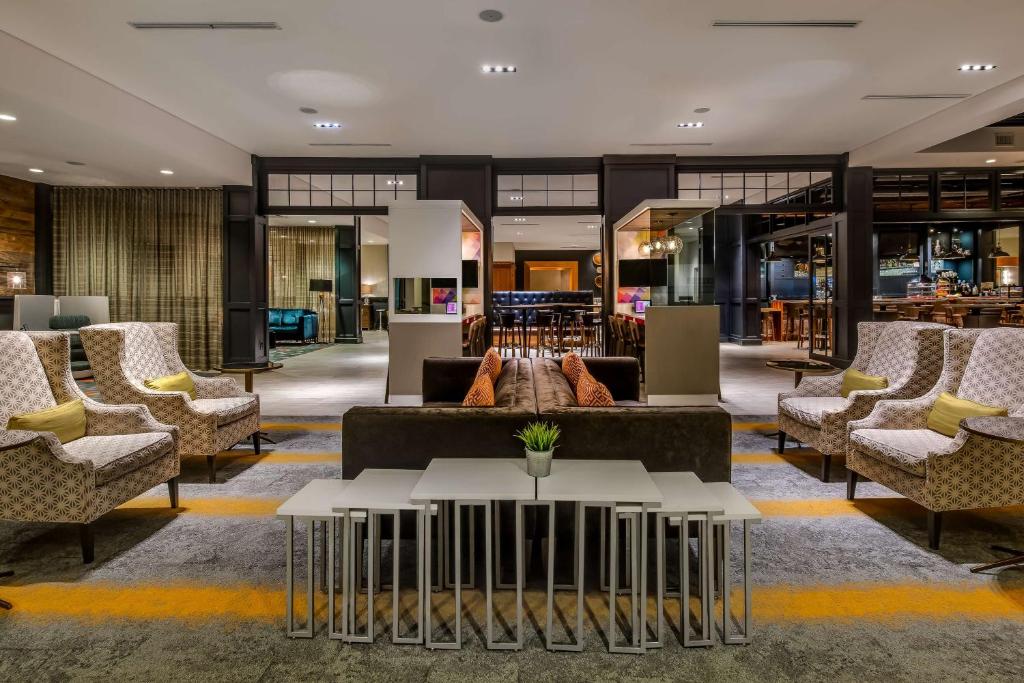 Sonesta Charlotte Executive Park image