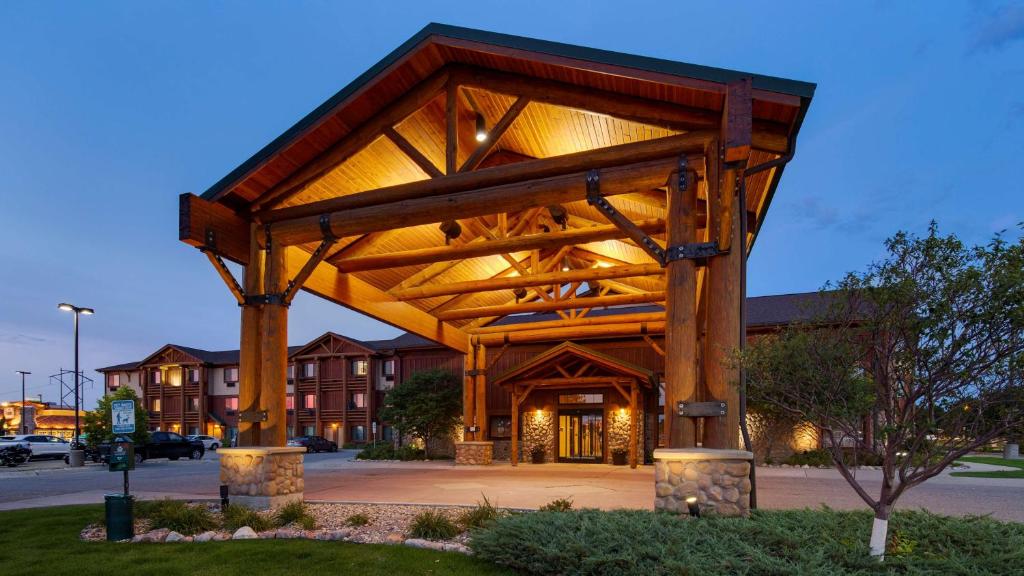 Best Western Plus Kelly Inn & Suites image