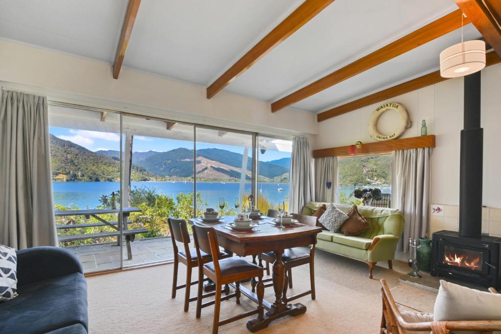 Scenic Serenity - Anakiwa Holiday Home photo 1
