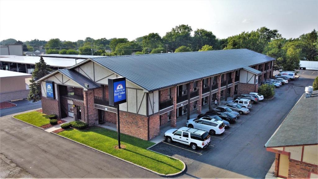 Americas Best Value Inn Livonia Detroit image