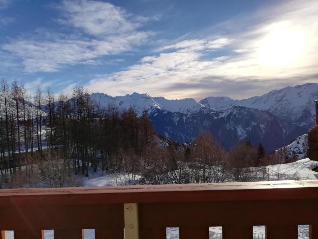 Les Bergers Alpe d'Huez Pied des pistes et piscine photo 1