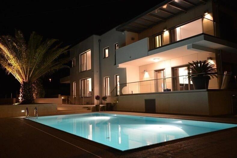 Villa Valsavia-apartment Monsena with pool and SPA photo 1