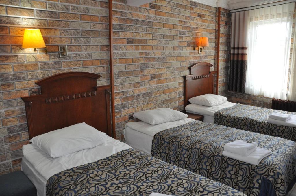 Hotel Red Rose Room Type - Standard Triple Room