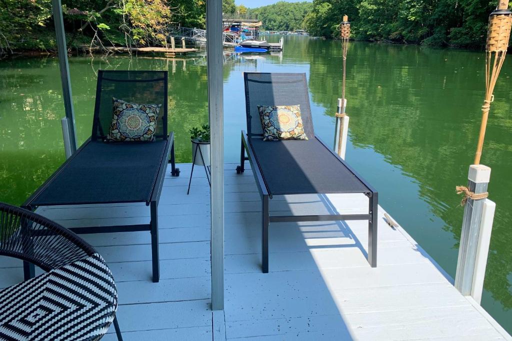 Lak Haus Resort-Style Home on Tims Ford Lake! photo 3