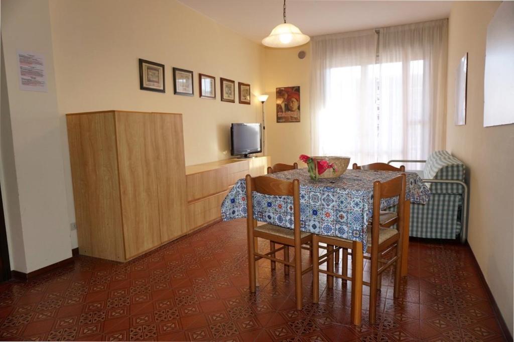 Beautiful beach apartment with shared swimming pool photo 3