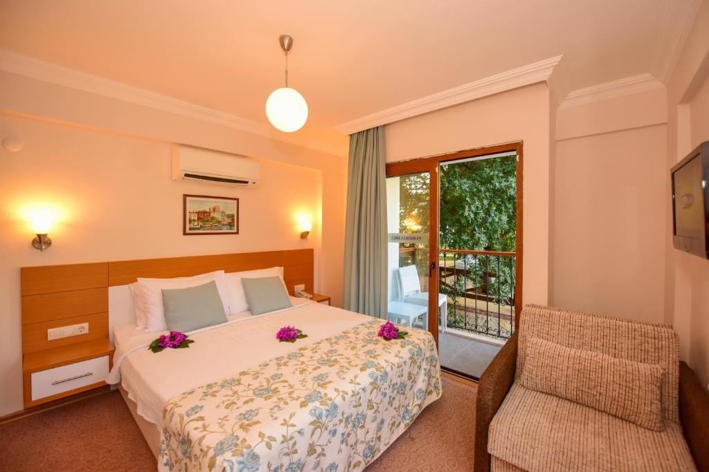 Perdikia Hill Hotel And Villas photo 1