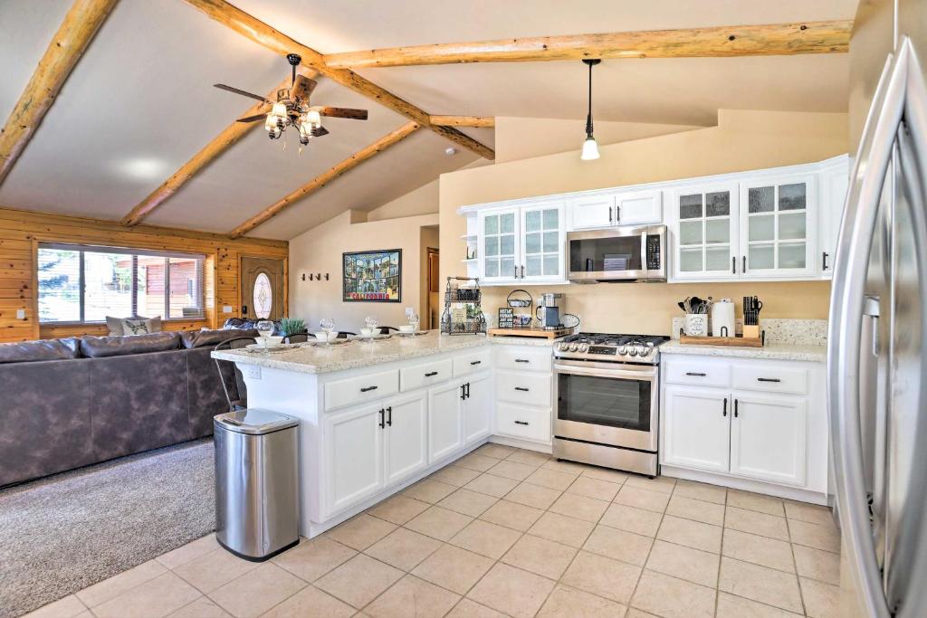 Big Bear Cabin with Deck about 6 Miles to Ski Resorts! photo 1