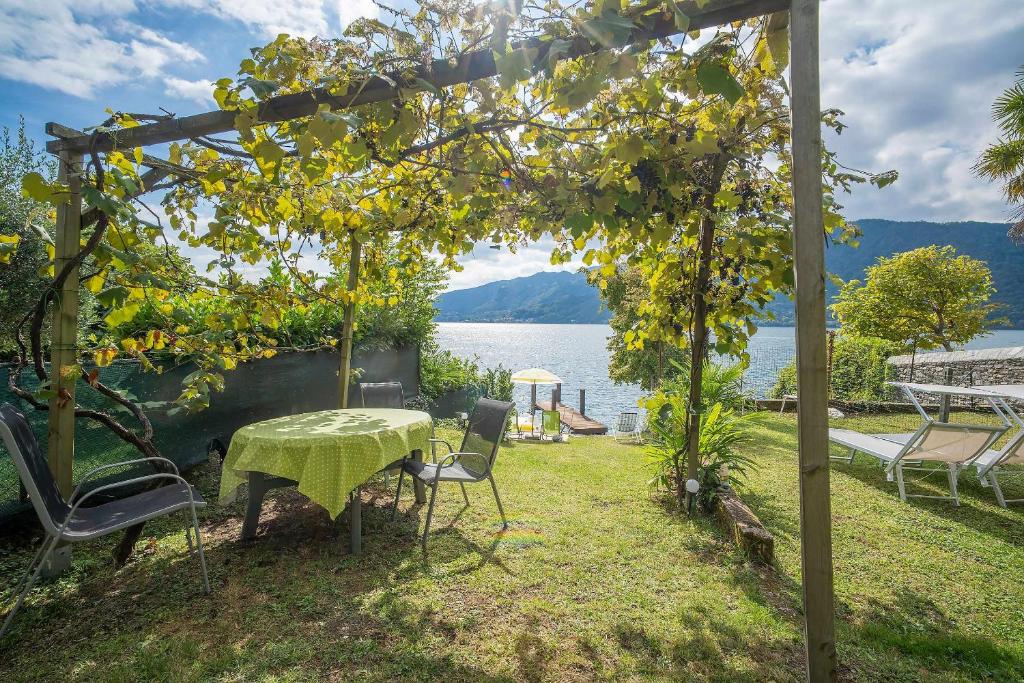 Il Glicine appartamento con darsena privata a lago photo 3