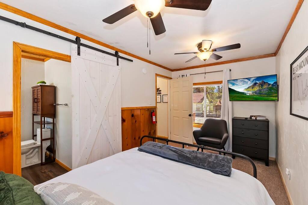 DoorMat Vacation Rentals - Brother Bear Cabin with free WIFI! photo 2