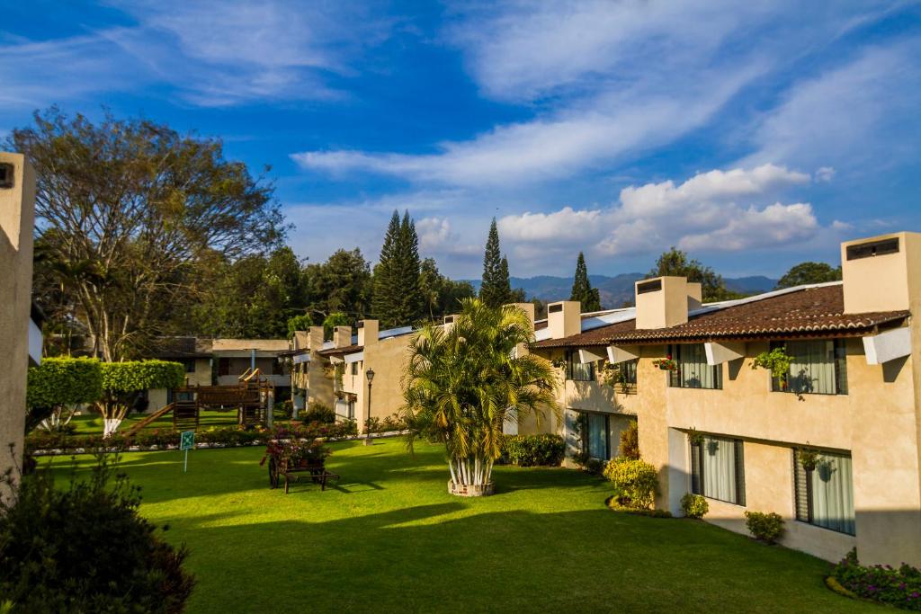 Hotel Soleil La Antigua photo 1