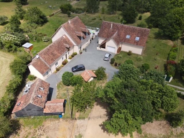Gite des 2 arbres de la sagesse , agréable chalet avec spa privatif photo 3