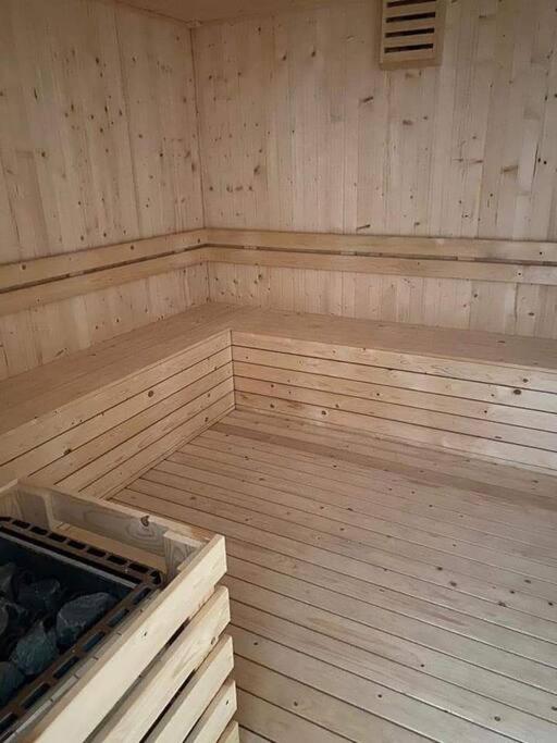 JB Perling New Cozy Studio photo 2