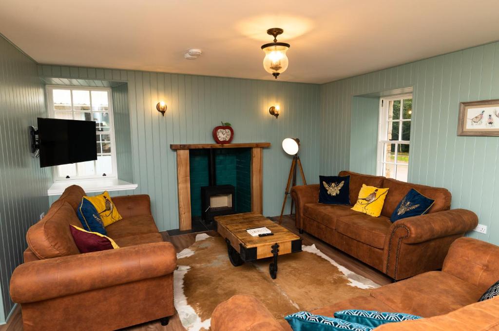 Netherdale House & The Coach House photo 3