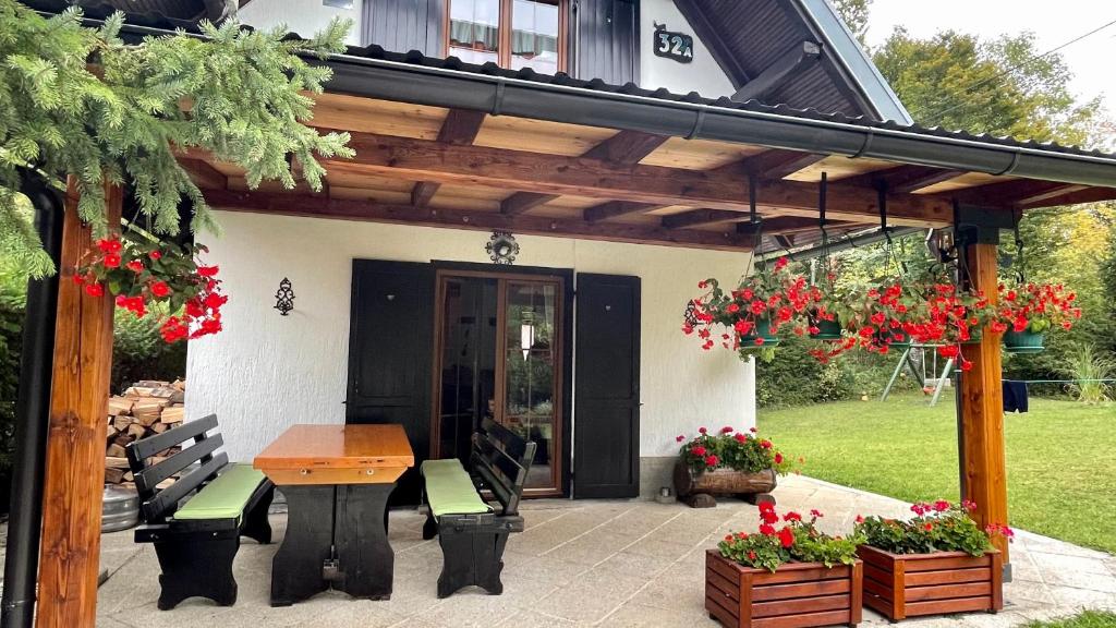 Chalet House Olga photo 2