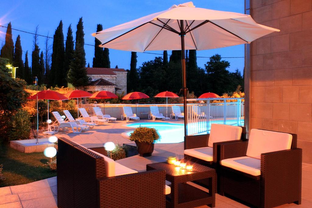 Apartments Grand Pinea