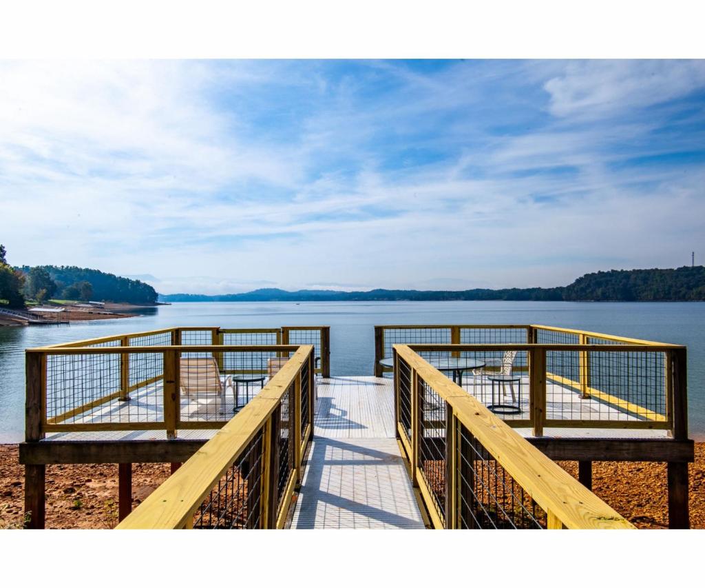 Lake It Inn - Lake View, Remote Work Space image