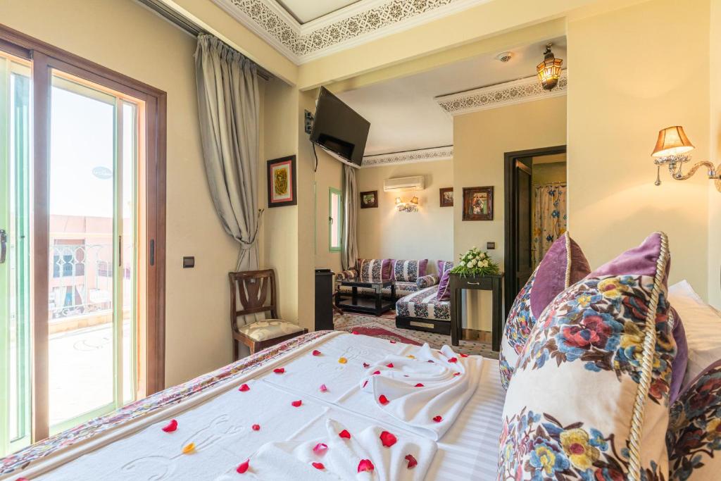 Сьюит (Полулюкс с балконом), Hotel Le Caspien