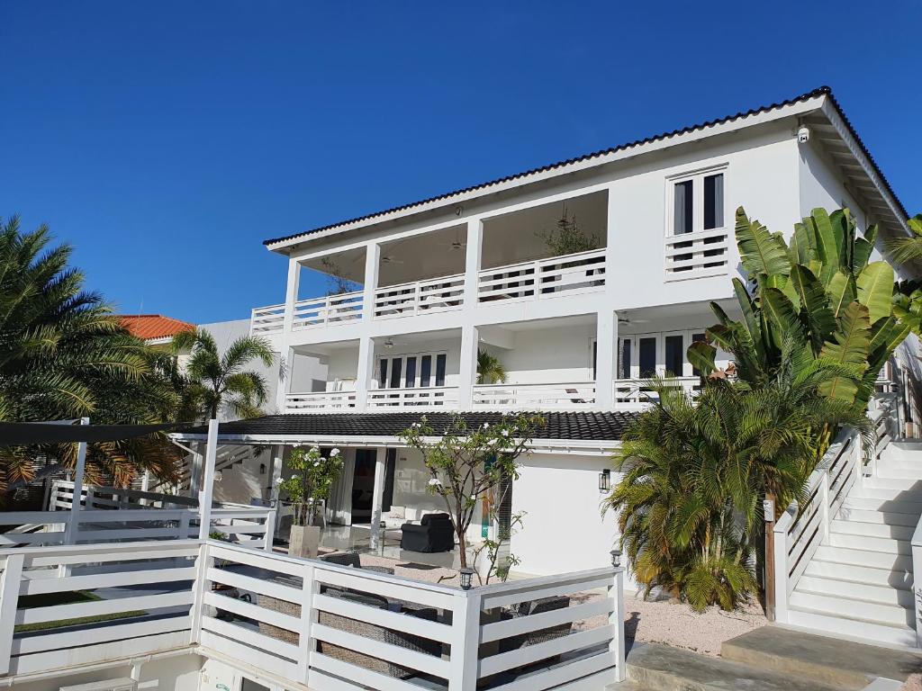 B2 APARTMENT with Balcony at JAN THIEL Curacao photo 4