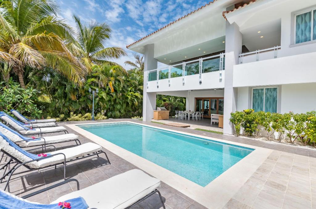 Exclusive Punta Cana Resort and Club Pool Villas photo 2
