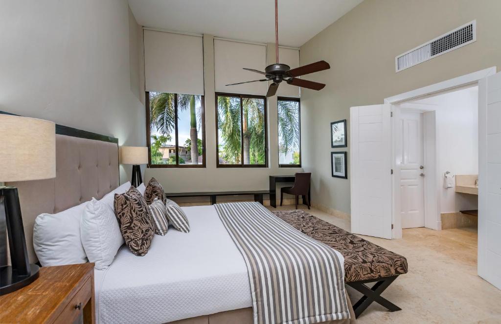 Exclusive Punta Cana Resort and Club Pool Villas photo 3