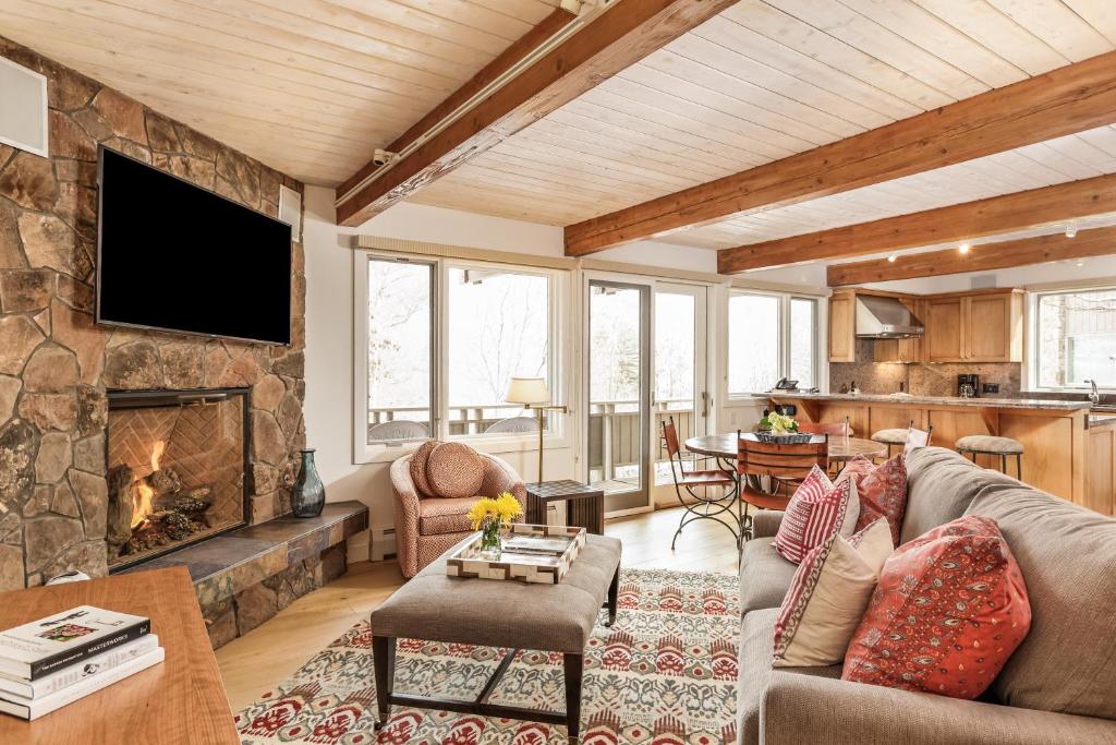 Deluxe Two Bedroom - Aspen Alps #504 image