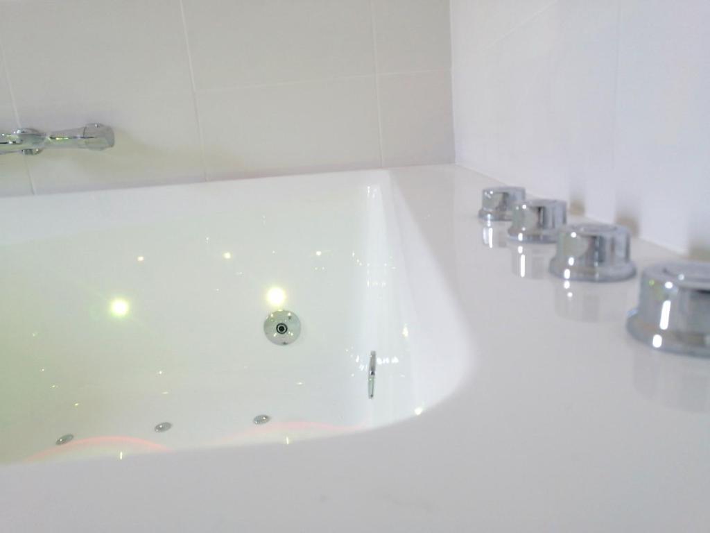 Le 1965 Double BALNEO, confort et romantique - Thumbnail image