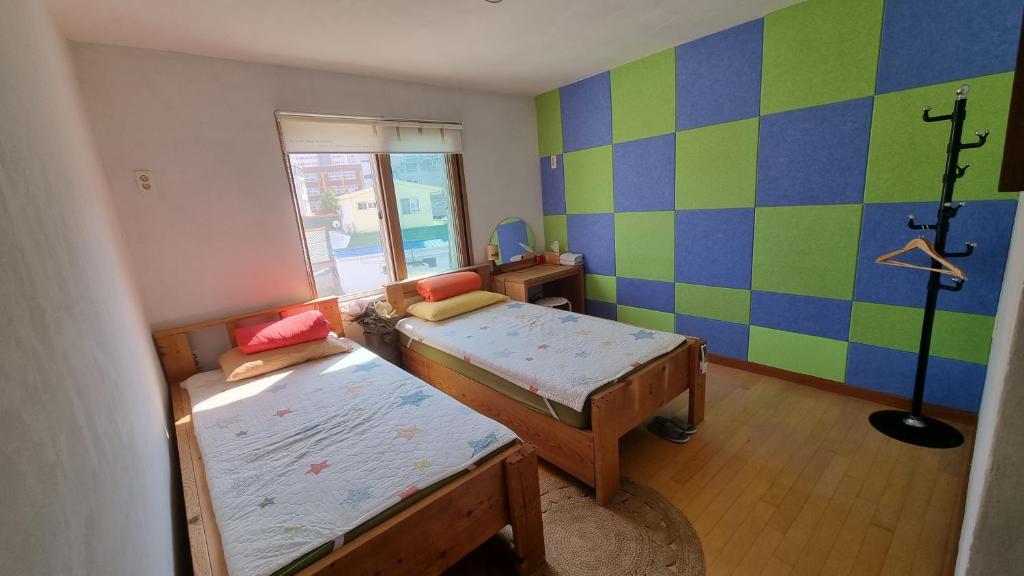 Tongyeong One Guesthouse