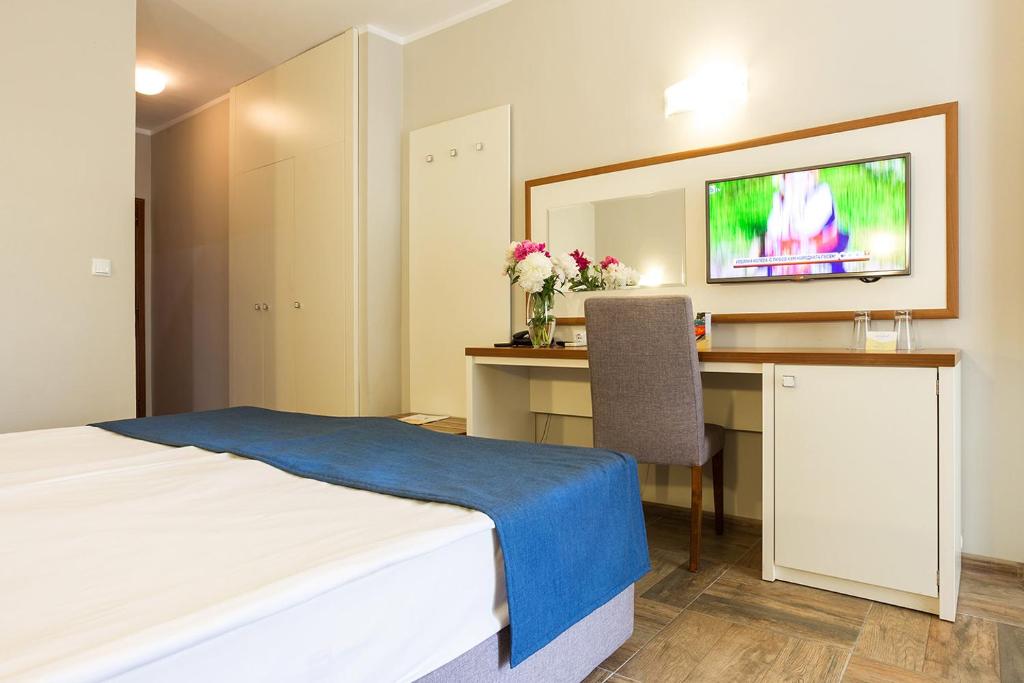 Ljuljak Hotel - Free Parking photo 4