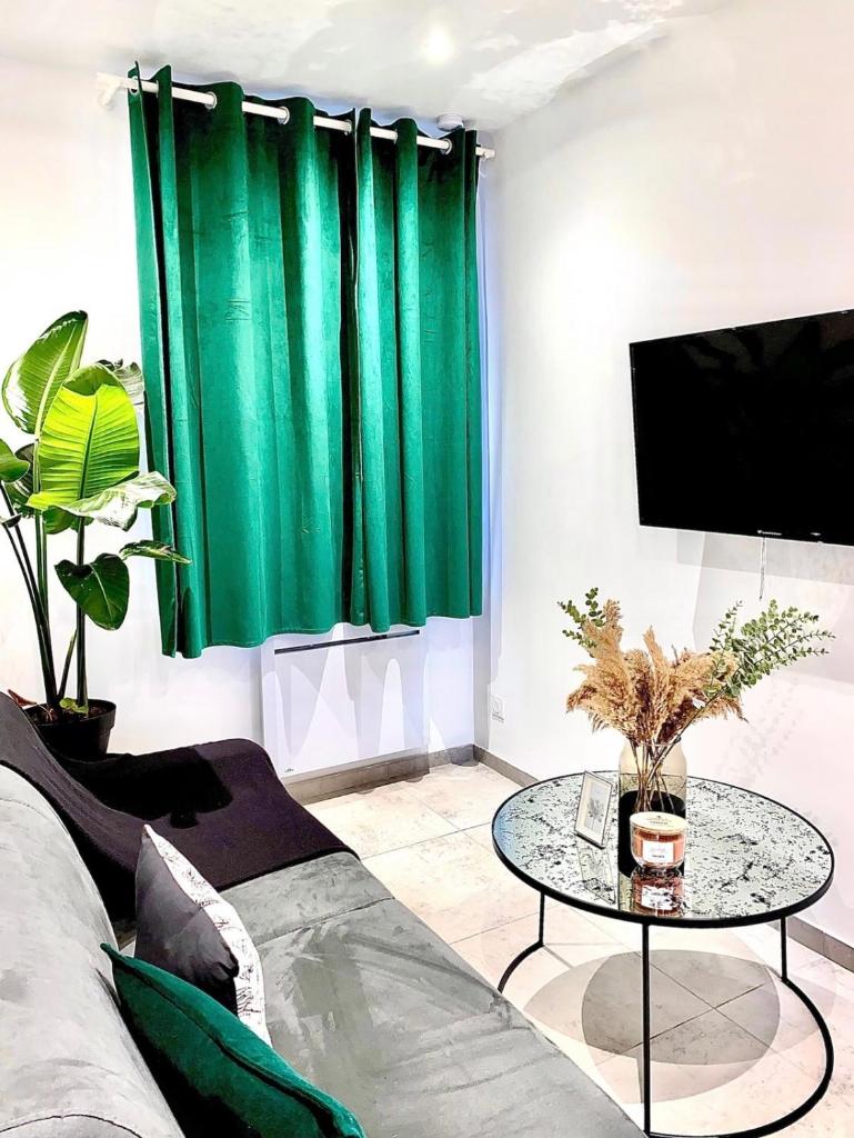 Jungle garage privé netflix photo 1