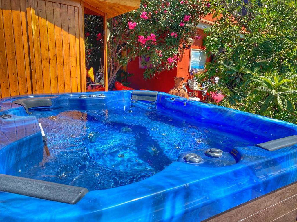 Mordelliya Private Jacuzzi Suites photo 4