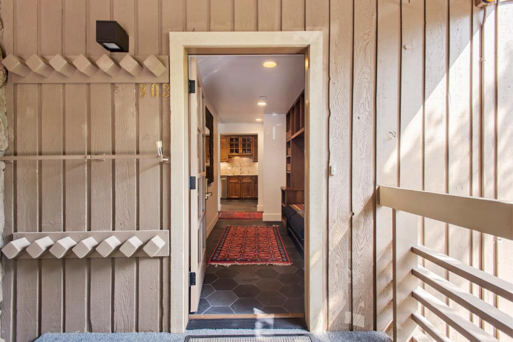 Standard 3 Bedroom - Aspen Alps #803 photo 2