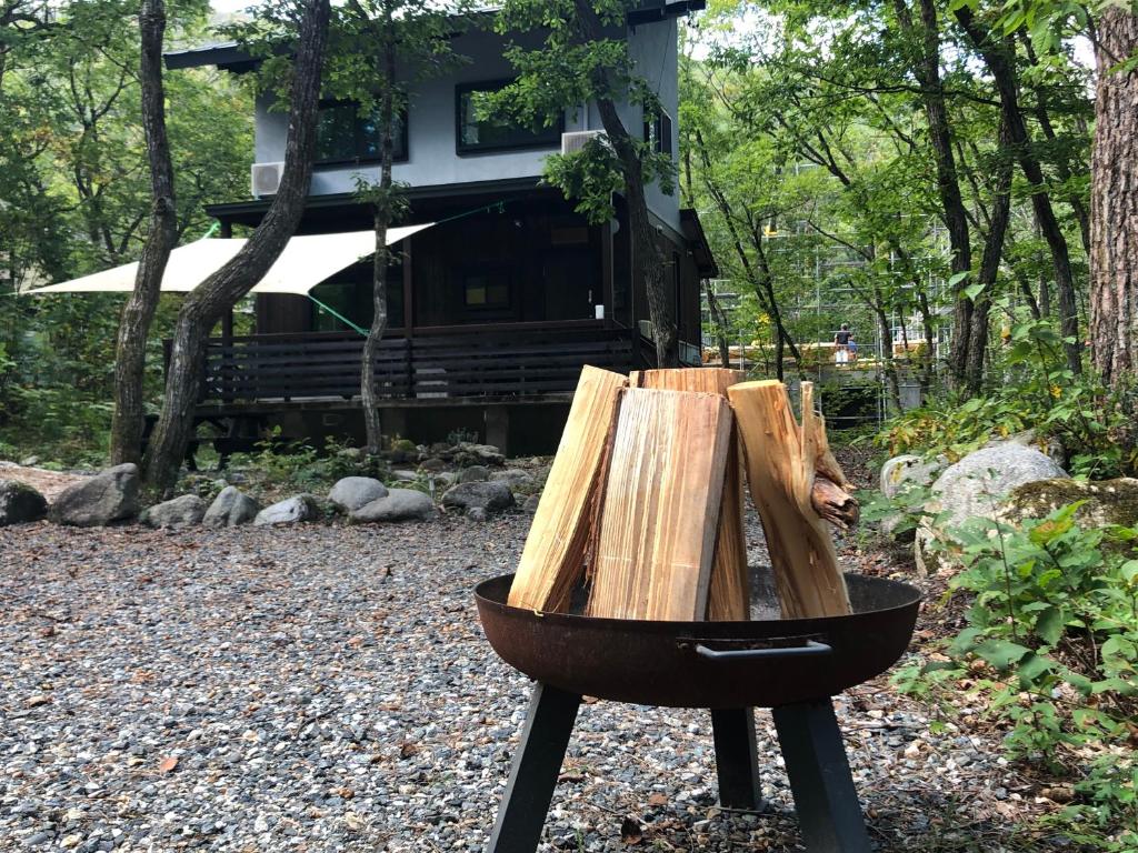 Ryder's House with FREE use of 4wd car photo 1