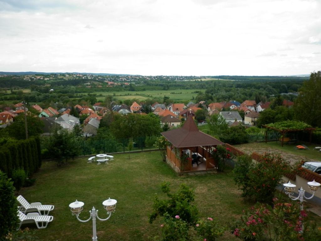 Апартаменты (Апартаменты Делюкс с балконом и красивым видом), Manor Villa
