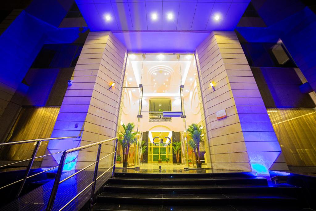 Mubiat Altahlia Serviced Apartment, جدة