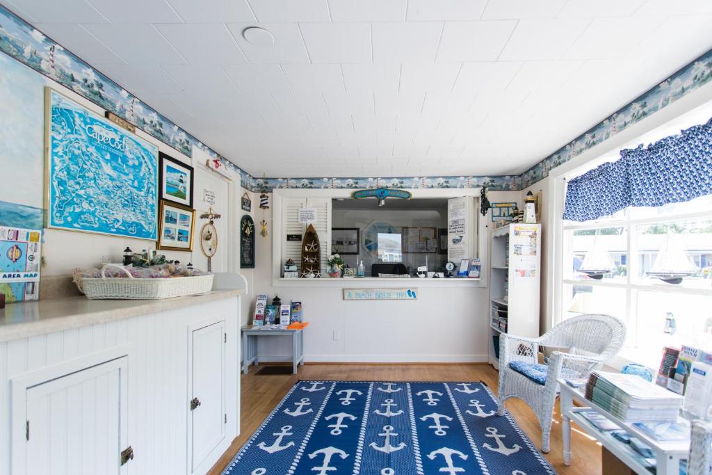 A Beach Breeze Inn photo 3