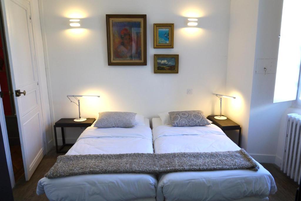 EUGENIE: 1 er ETAGE photo 2