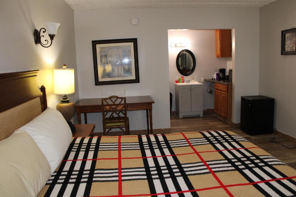 ANS INN & SUITES photo 1